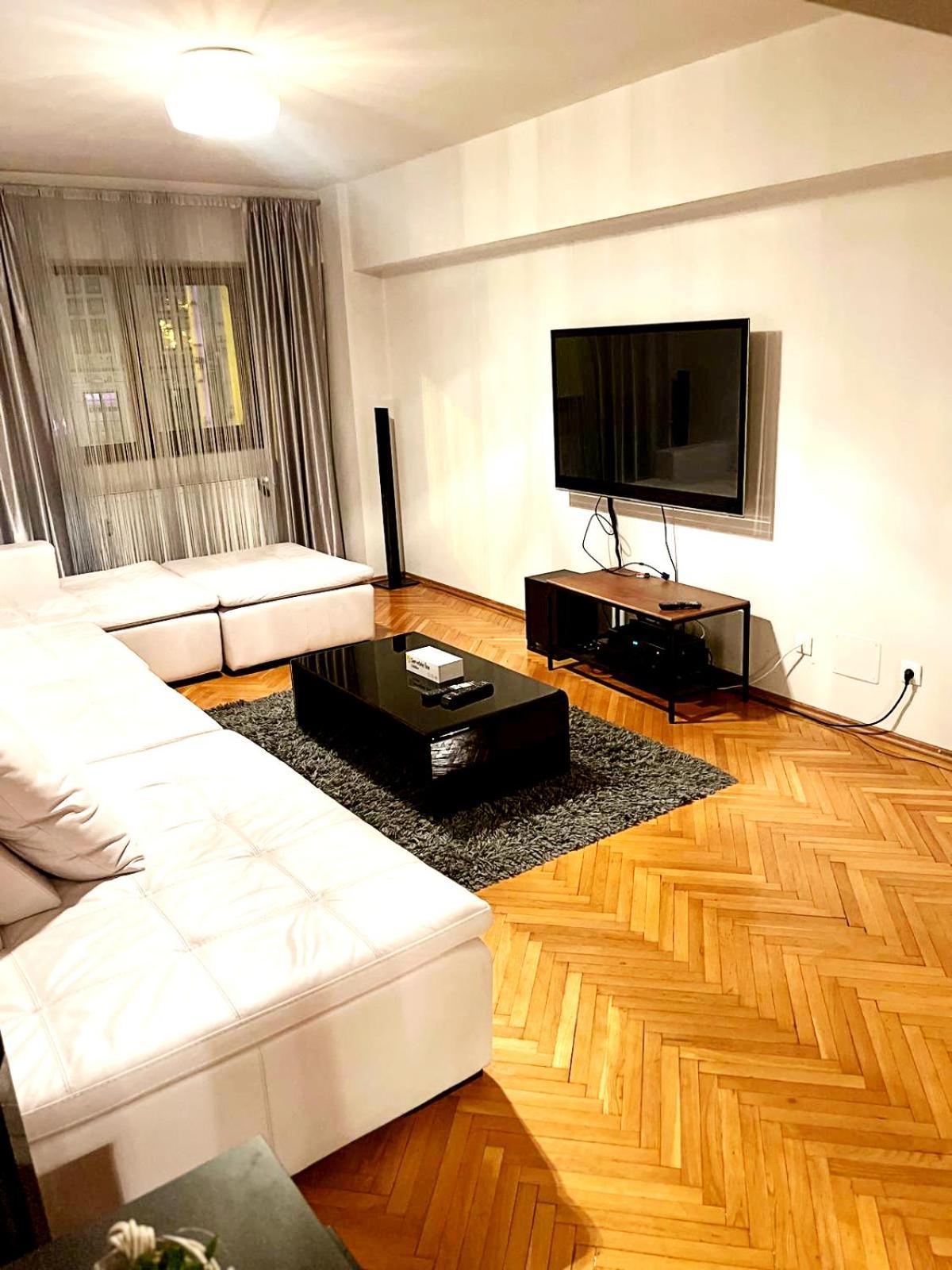 Romana 100 Sqm Deluxe Apartament Boekarest Buitenkant foto