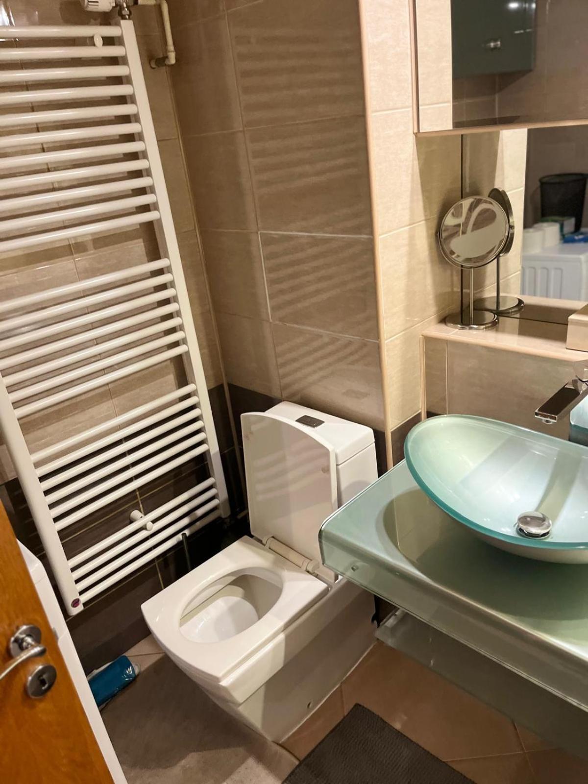 Romana 100 Sqm Deluxe Apartament Boekarest Buitenkant foto